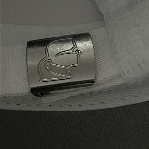 NWT unisex Karl Lagerfeld Logo Embroidered
Trucker Hat - Picture 8 of 16